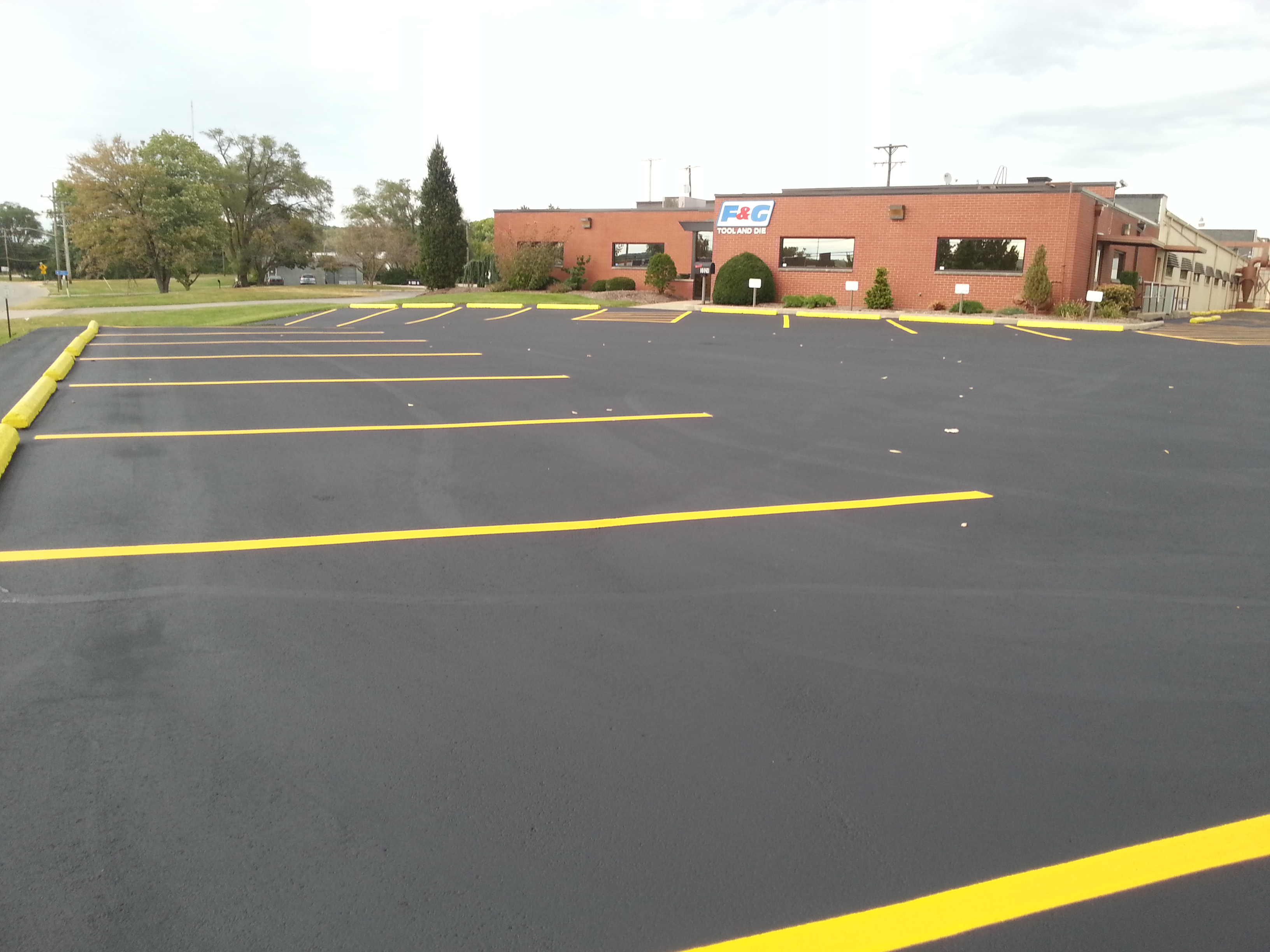 Parking Lot Sealcoating - Smith & Sons Sealcoating & Striping Inc.